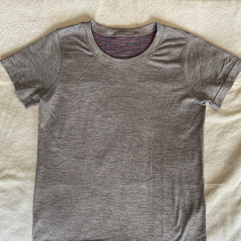 Lululemon Relaxed fit Swiftly